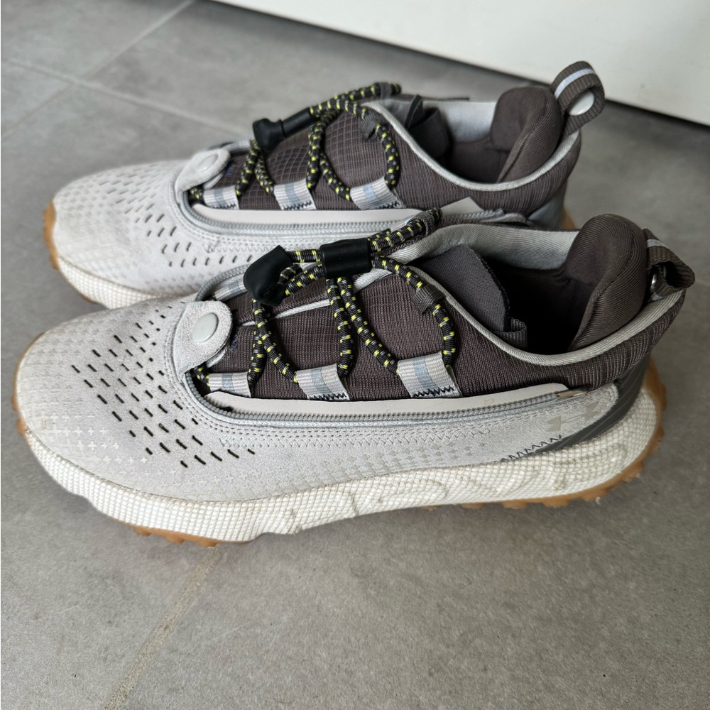 Under Armour shoes